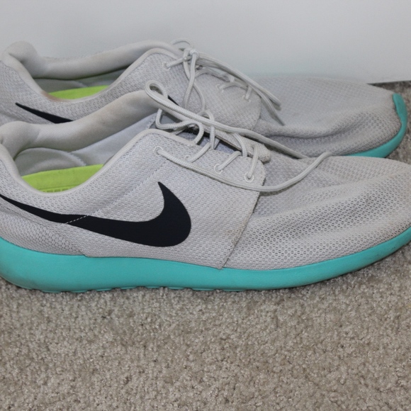 Nike Other - Nike Roshe Run One